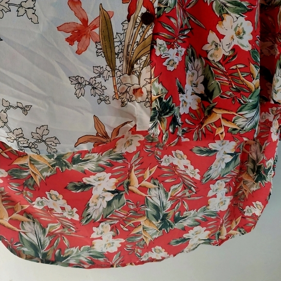 NWT Buffalo David Bitton Large Red Cream Tropical Print Button Front Blouse - Picture 8 of 9